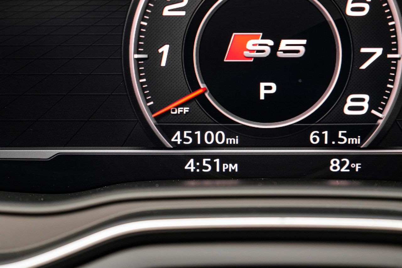 Audi S5 Sportback Vehicle Main Gallery Image 21