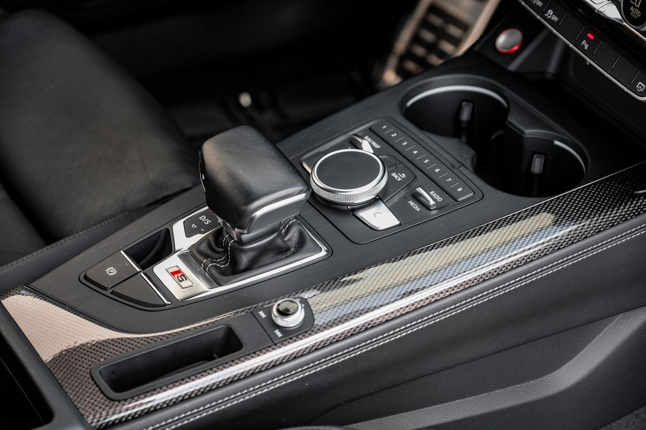 Audi S5 Sportback Vehicle Main Gallery Image 24