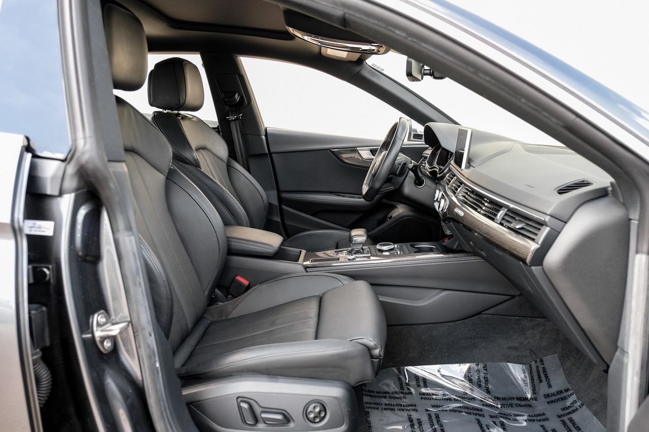 Audi S5 Sportback Vehicle Main Gallery Image 32