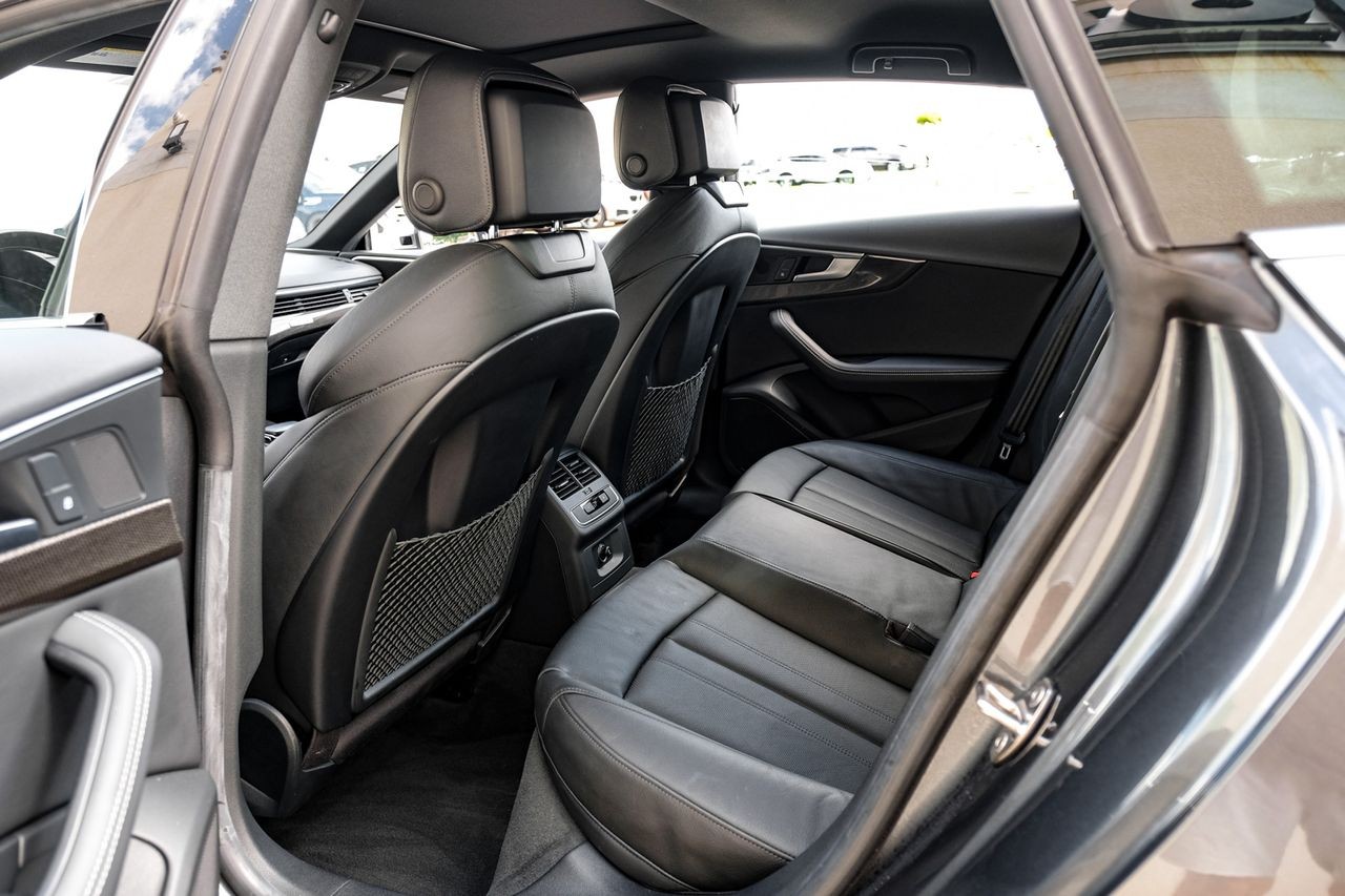 Audi S5 Sportback Vehicle Main Gallery Image 36