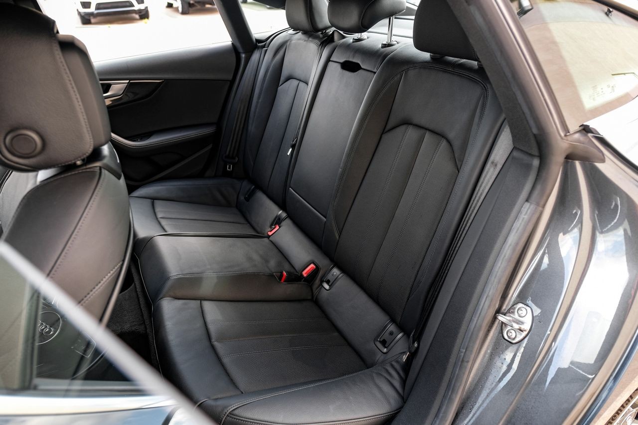 Audi S5 Sportback Vehicle Main Gallery Image 37