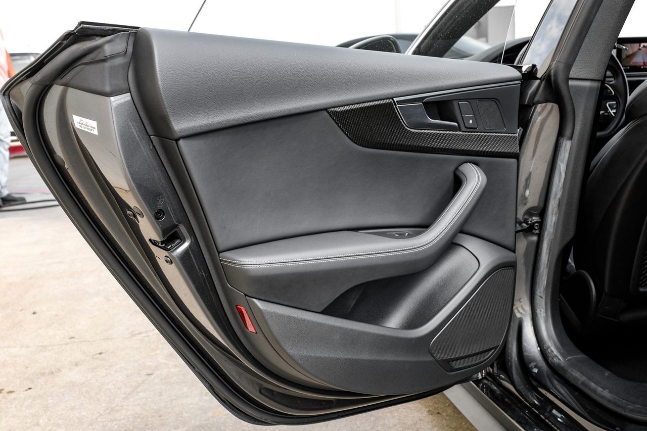 Audi S5 Sportback Vehicle Main Gallery Image 42