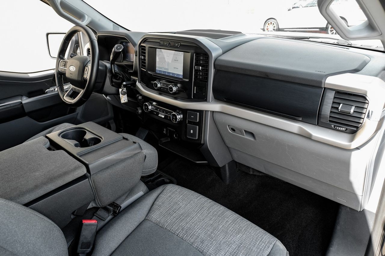 Ford F-150 Vehicle Main Gallery Image 12