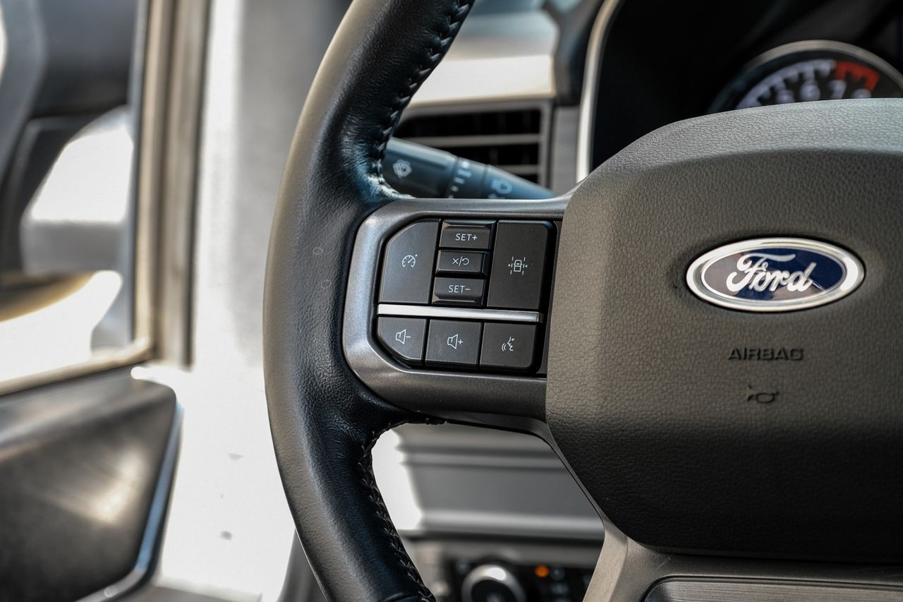 Ford F-150 Vehicle Main Gallery Image 17
