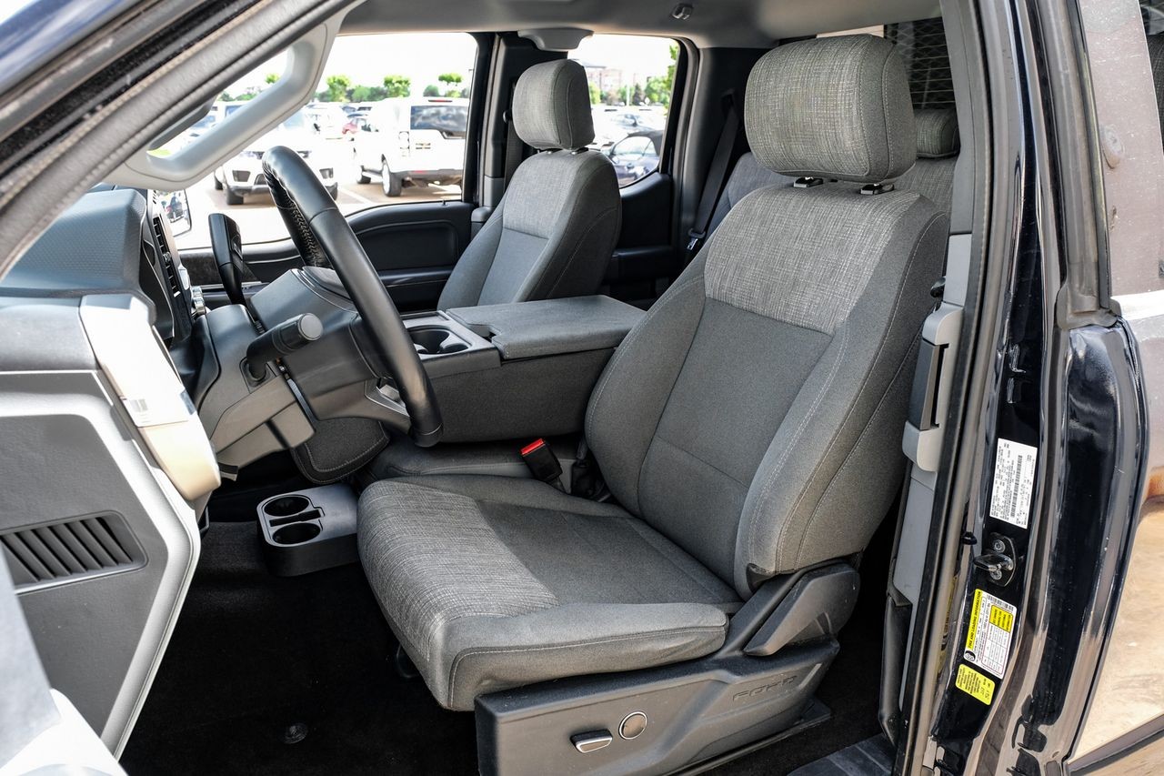 Ford F-150 Vehicle Main Gallery Image 31