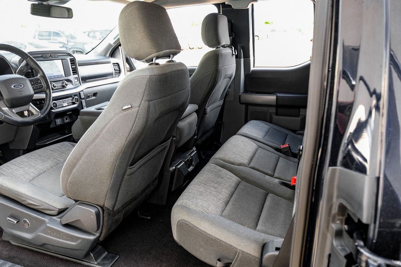Ford F-150 Vehicle Main Gallery Image 36