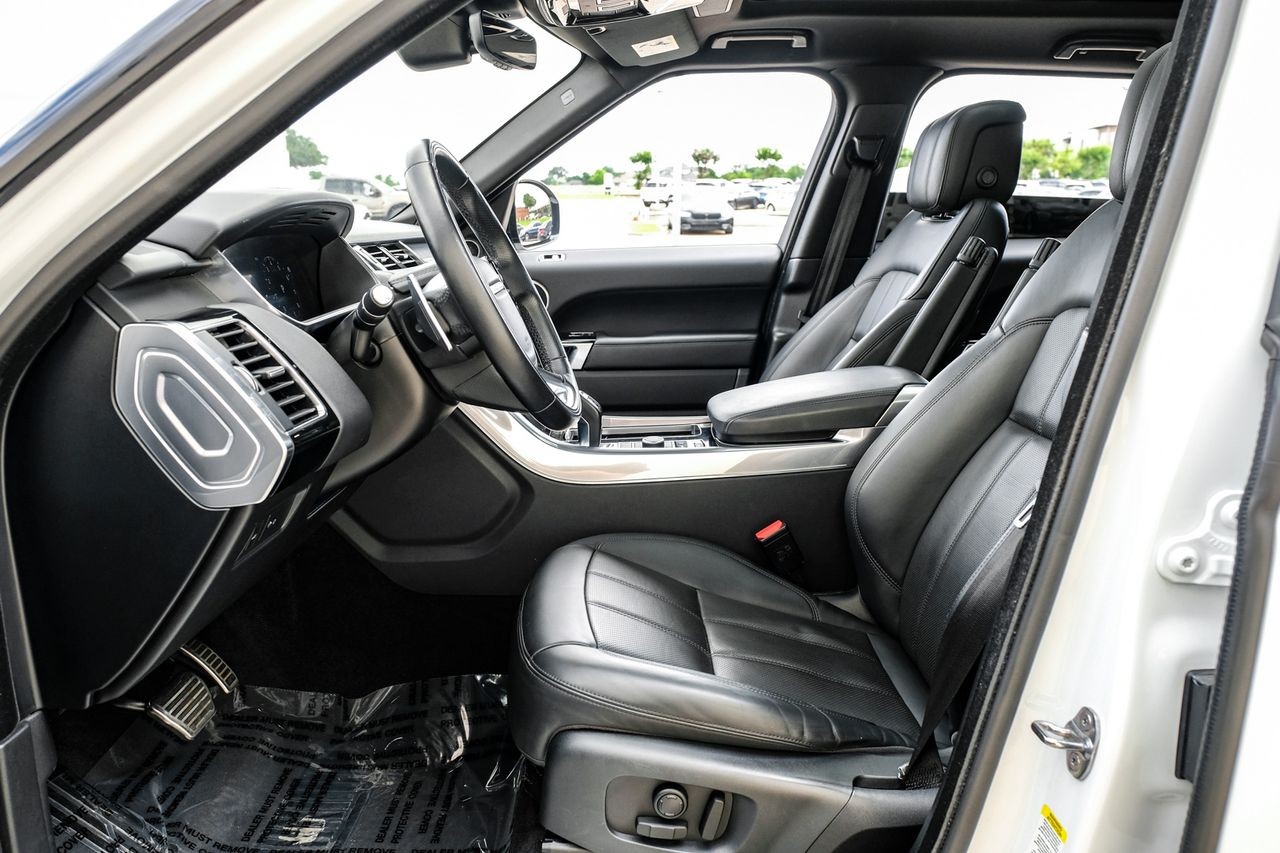 Land Rover Range Rover Sport Vehicle Main Gallery Image 04