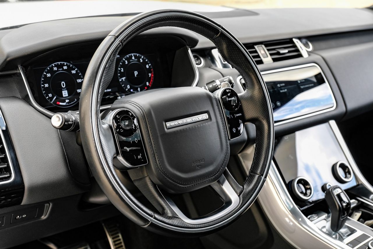 Land Rover Range Rover Sport Vehicle Main Gallery Image 16