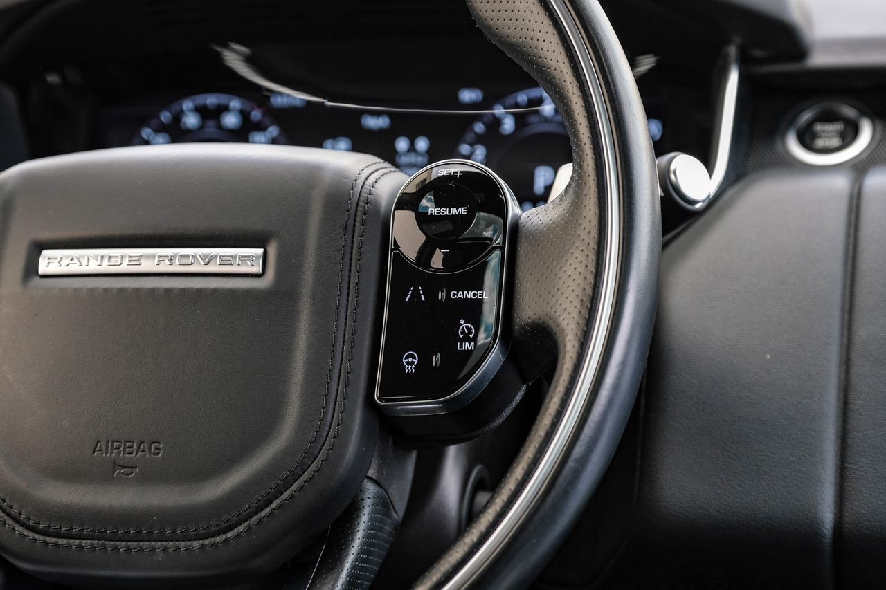 Land Rover Range Rover Sport Vehicle Main Gallery Image 19