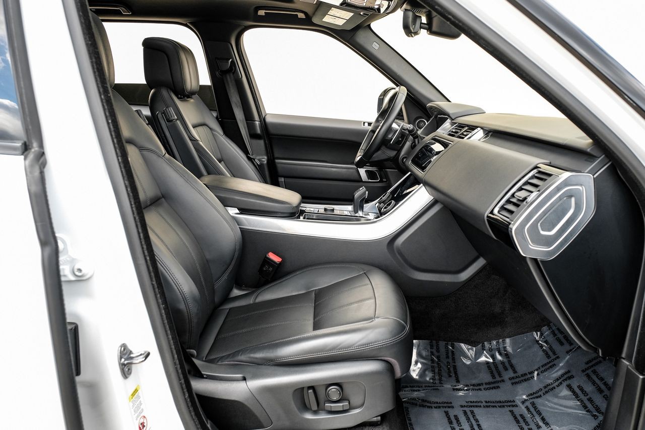 Land Rover Range Rover Sport Vehicle Main Gallery Image 31
