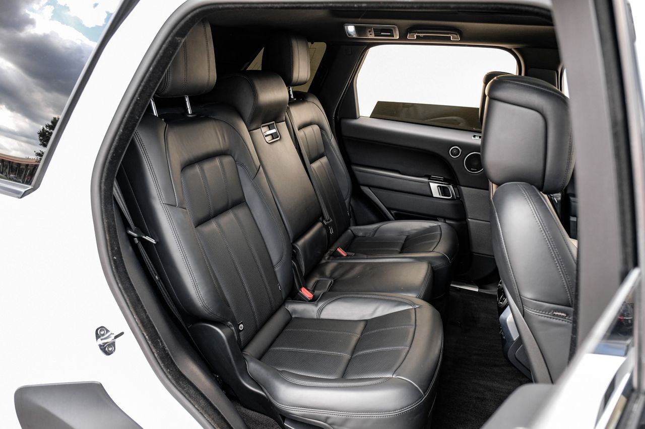 Land Rover Range Rover Sport Vehicle Main Gallery Image 33