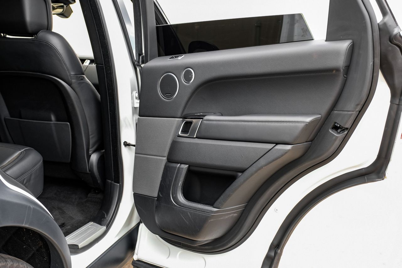 Land Rover Range Rover Sport Vehicle Main Gallery Image 43