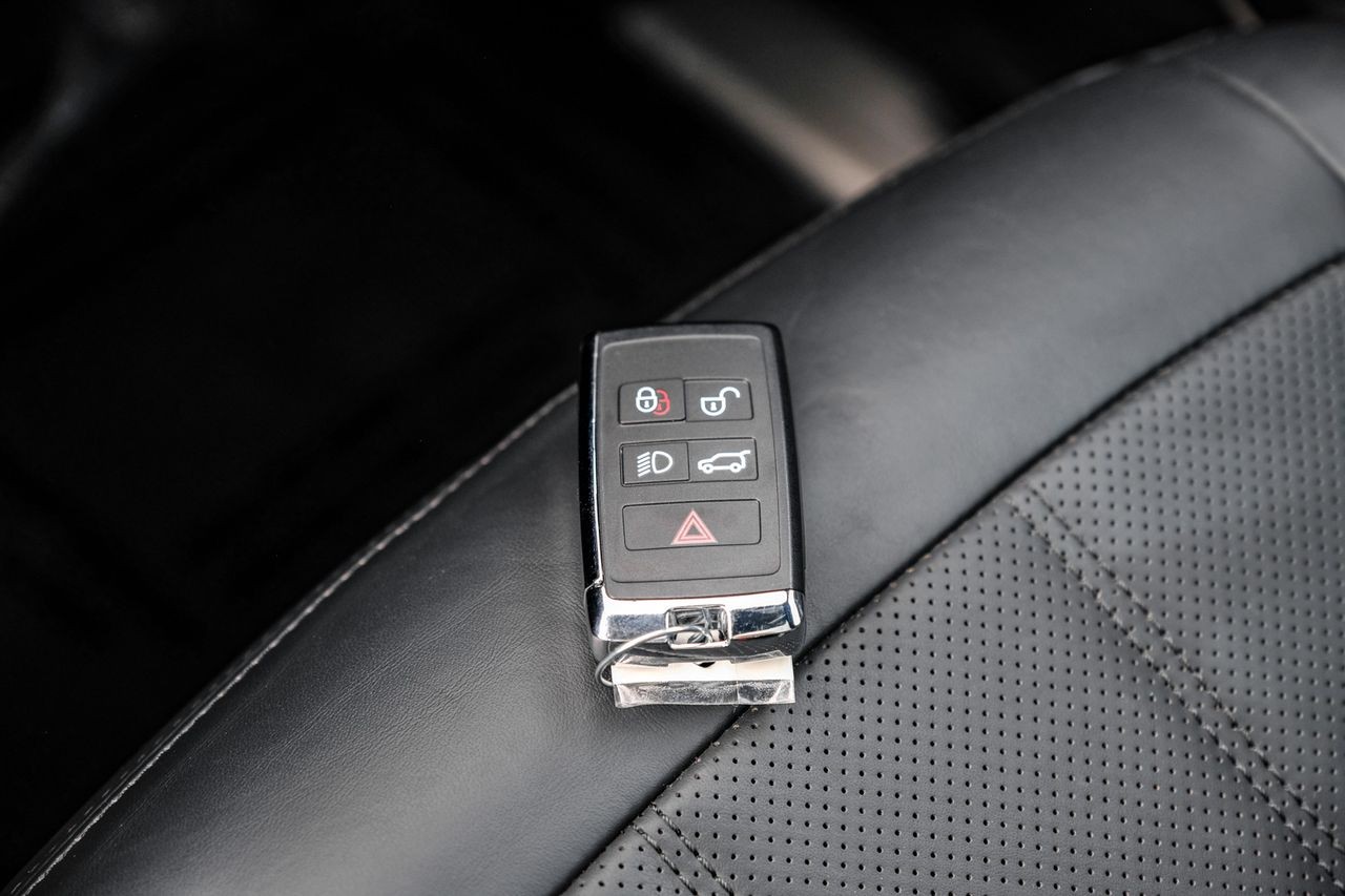 Land Rover Range Rover Sport Vehicle Main Gallery Image 52