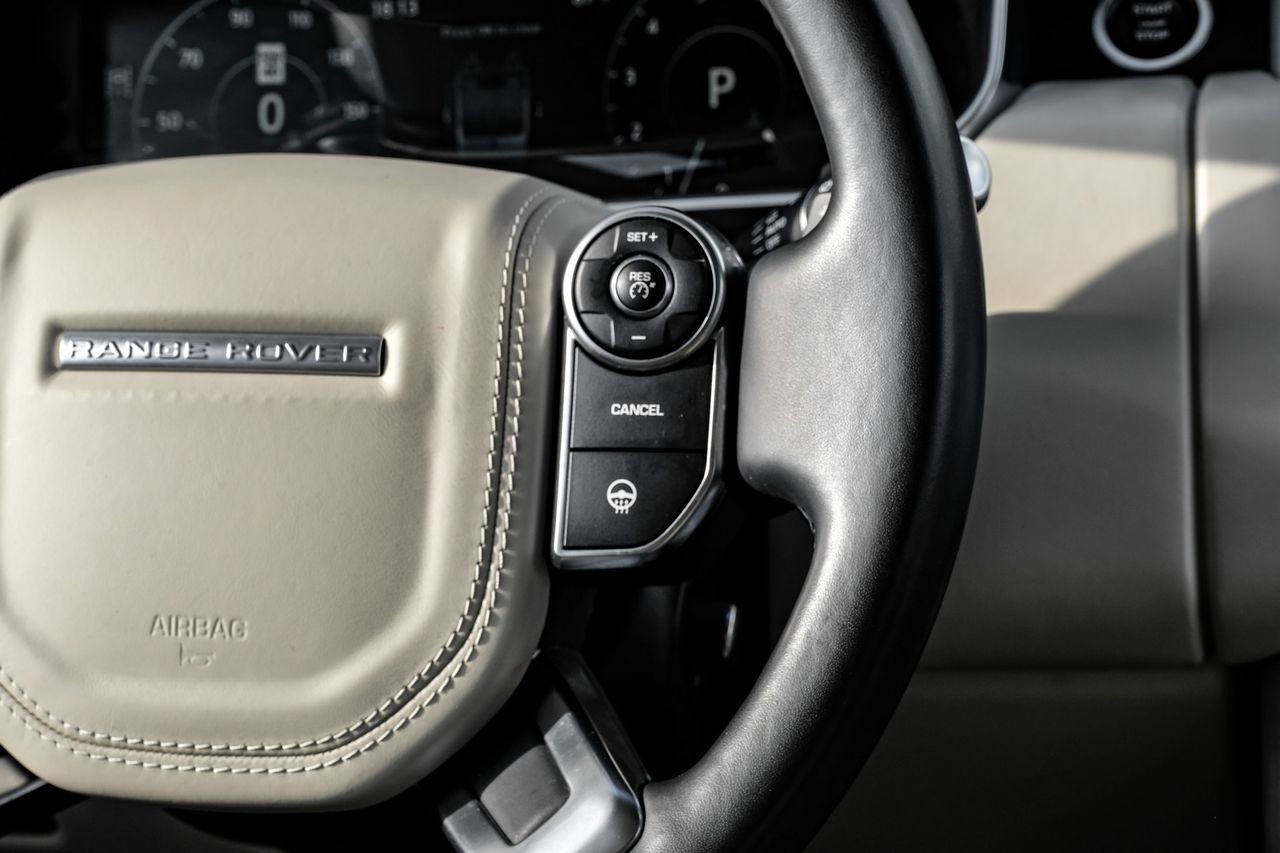 Land Rover Range Rover Vehicle Main Gallery Image 19