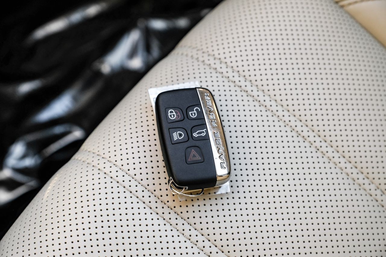 Land Rover Range Rover Vehicle Main Gallery Image 53
