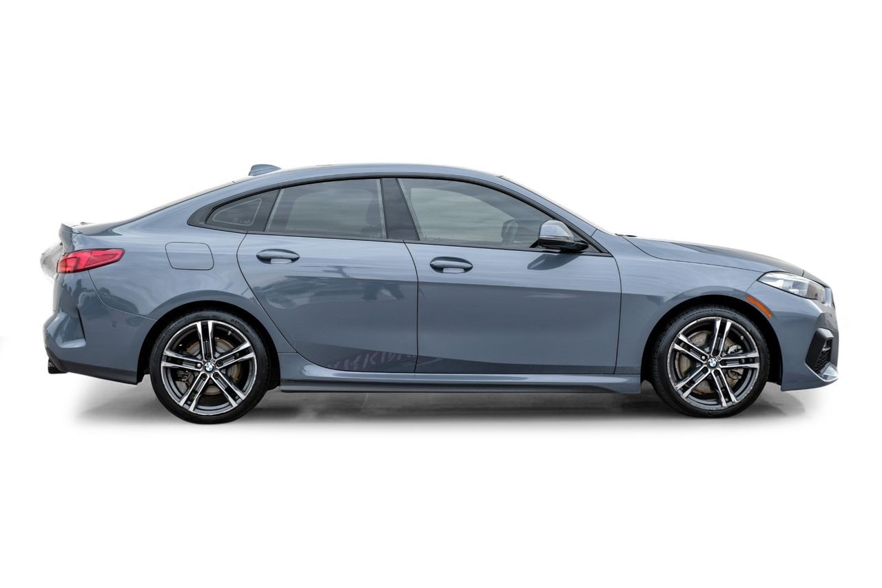 BMW 2 Series Vehicle Main Gallery Image 08