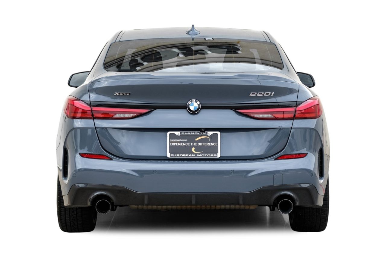 BMW 2 Series Vehicle Main Gallery Image 10