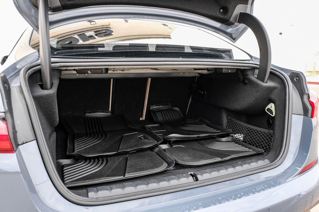 BMW 2 Series Vehicle Main Gallery Image 45