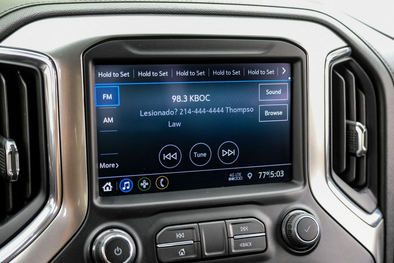 Chevrolet Silverado 1500 Vehicle Main Gallery Image 26