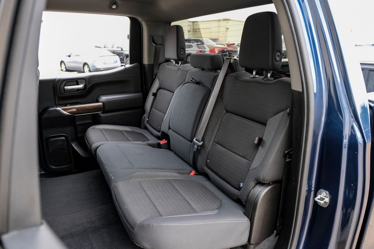 Chevrolet Silverado 1500 Vehicle Main Gallery Image 37