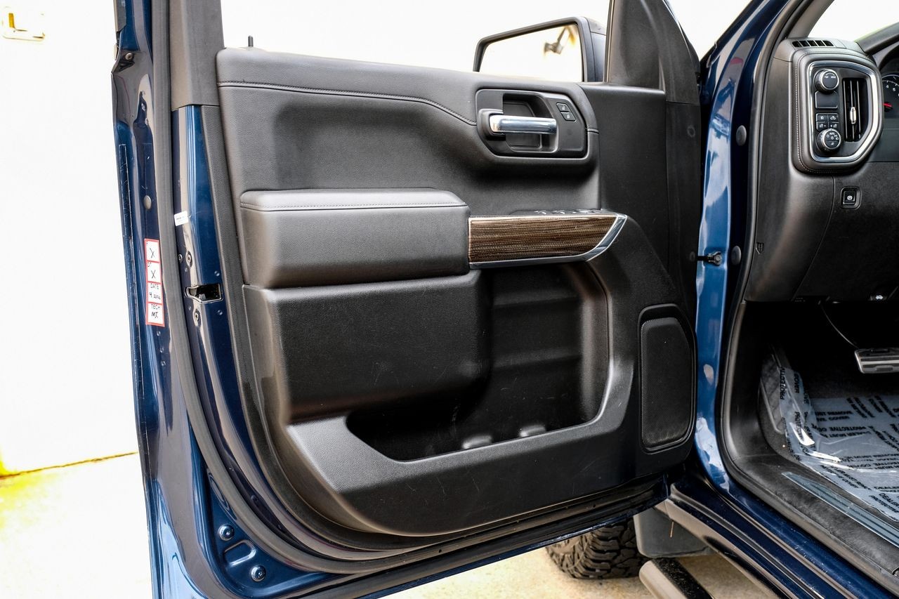 Chevrolet Silverado 1500 Vehicle Main Gallery Image 40
