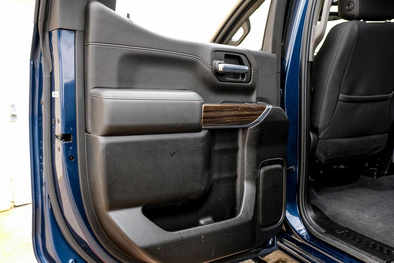 Chevrolet Silverado 1500 Vehicle Main Gallery Image 43