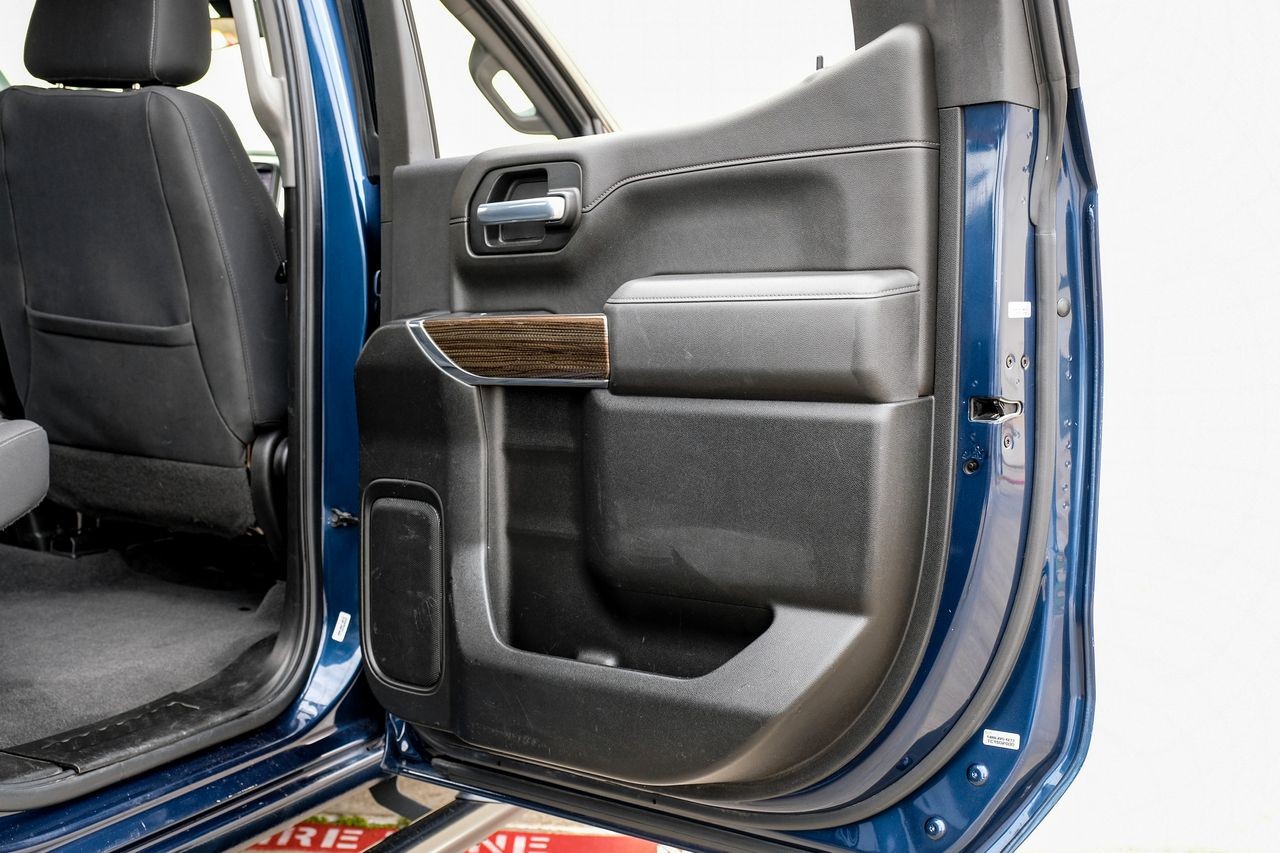 Chevrolet Silverado 1500 Vehicle Main Gallery Image 44