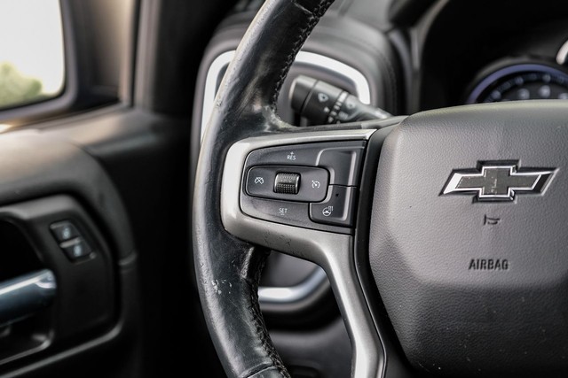 Chevrolet Silverado 1500 Vehicle Main Gallery Image 17