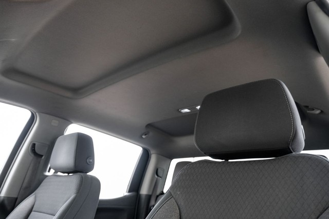 Chevrolet Silverado 1500 Vehicle Main Gallery Image 30