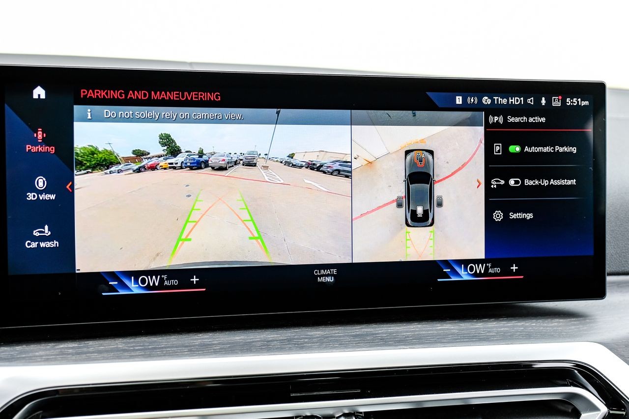 BMW i4 Vehicle Main Gallery Image 23