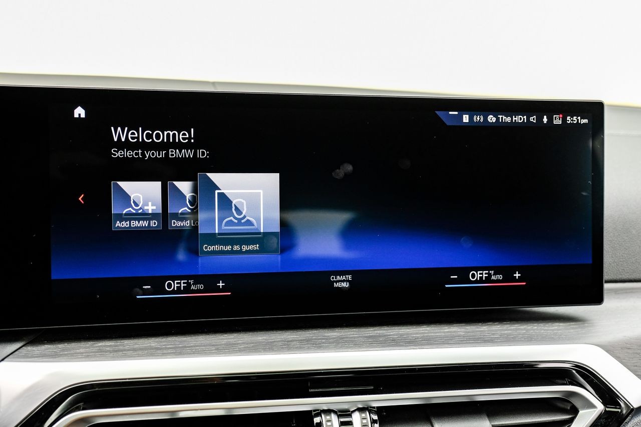 BMW i4 Vehicle Main Gallery Image 26
