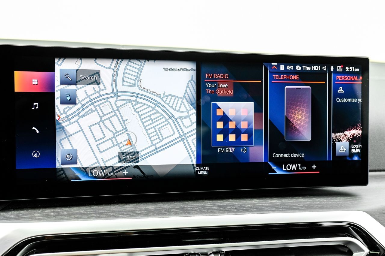BMW i4 Vehicle Main Gallery Image 29