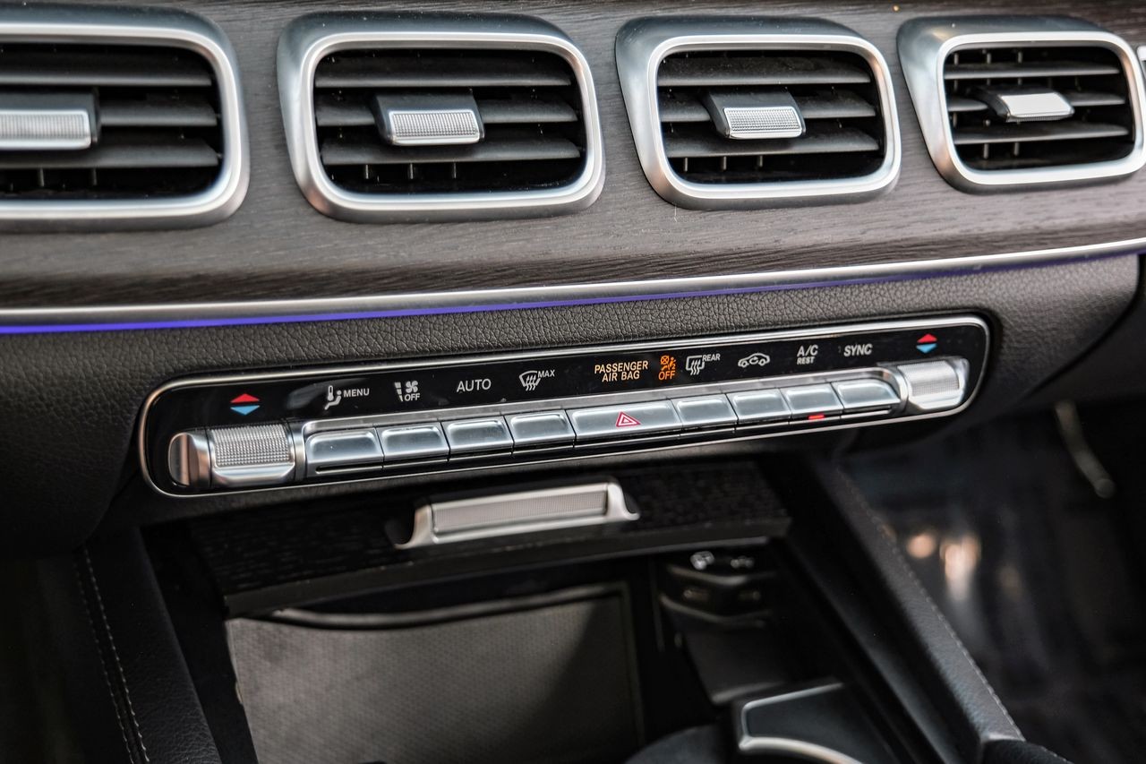 Mercedes-Benz GLE 350 Vehicle Main Gallery Image 24