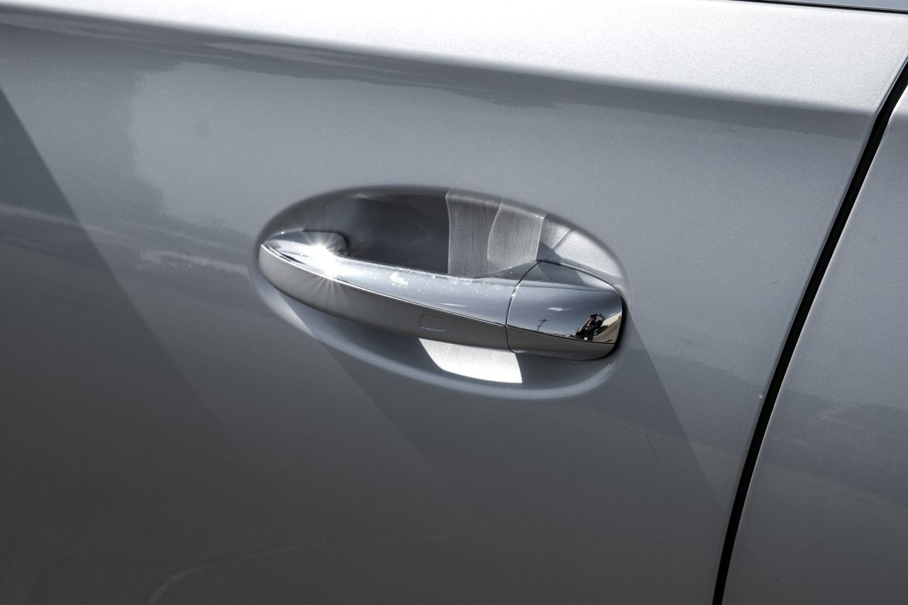 Mercedes-Benz GLE 350 Vehicle Main Gallery Image 37