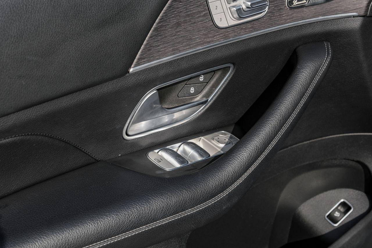 Mercedes-Benz GLE 350 Vehicle Main Gallery Image 39
