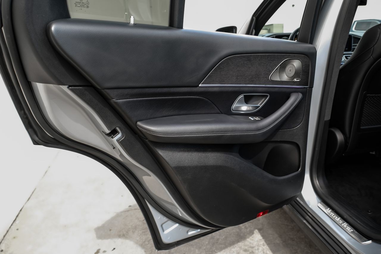 Mercedes-Benz GLE Vehicle Main Gallery Image 45