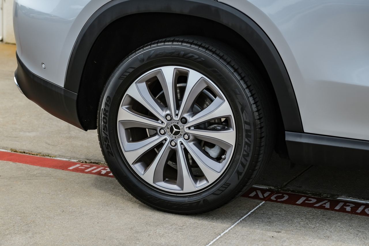 Mercedes-Benz GLE Vehicle Main Gallery Image 55