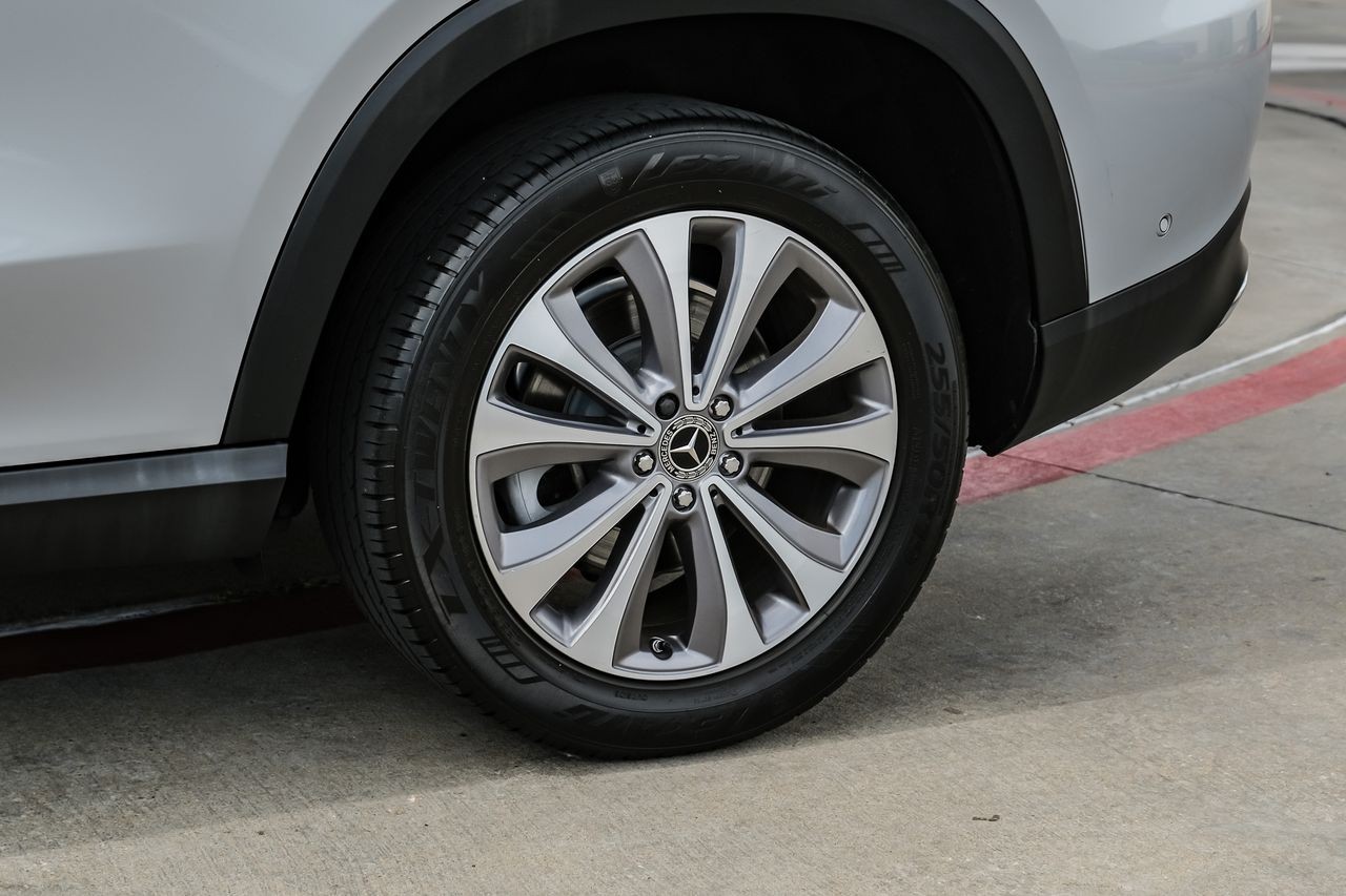 Mercedes-Benz GLE Vehicle Main Gallery Image 58