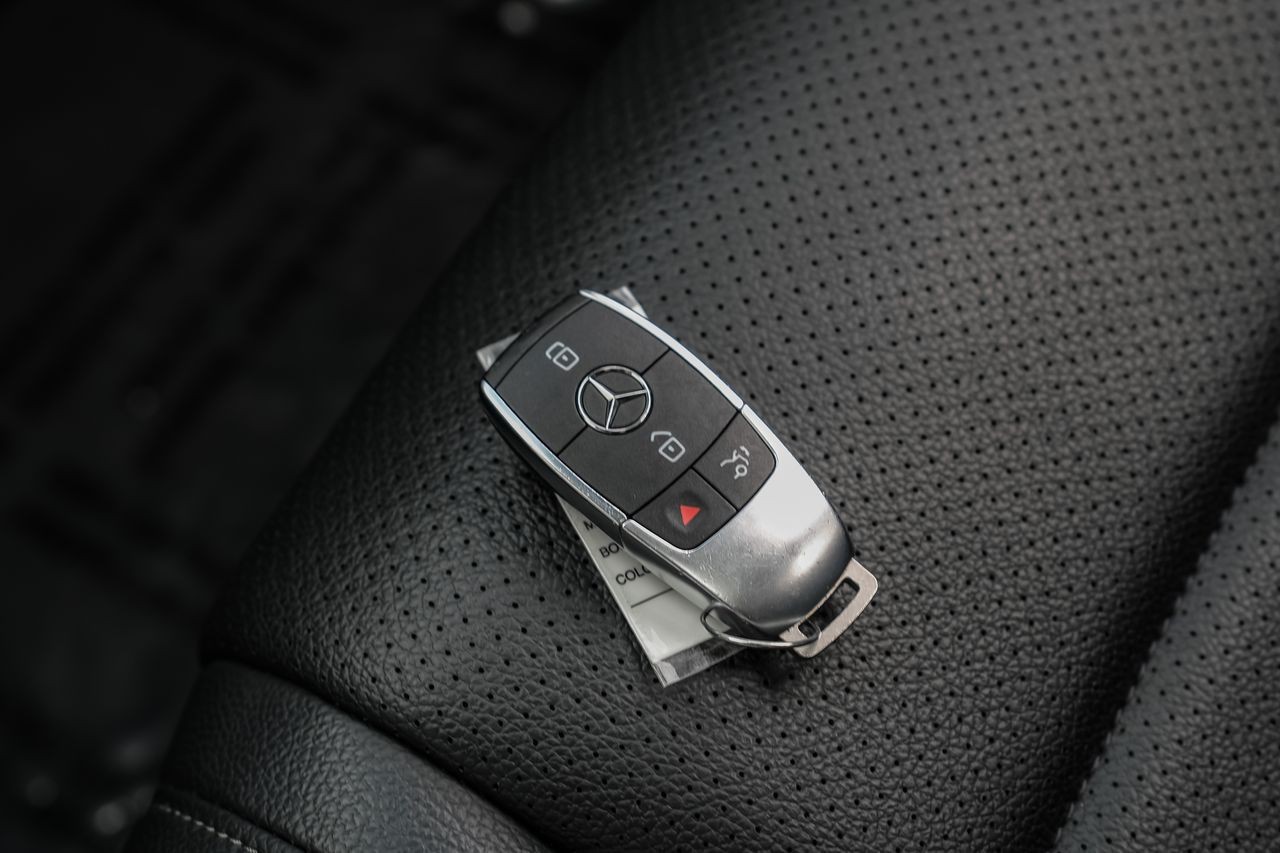 Mercedes-Benz GLE Vehicle Main Gallery Image 59