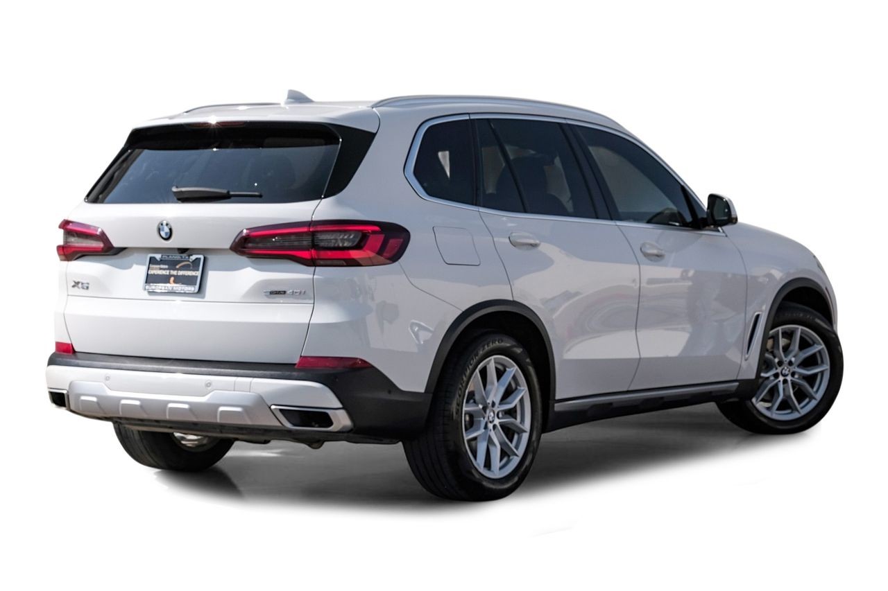 BMW X5 Vehicle Main Gallery Image 09