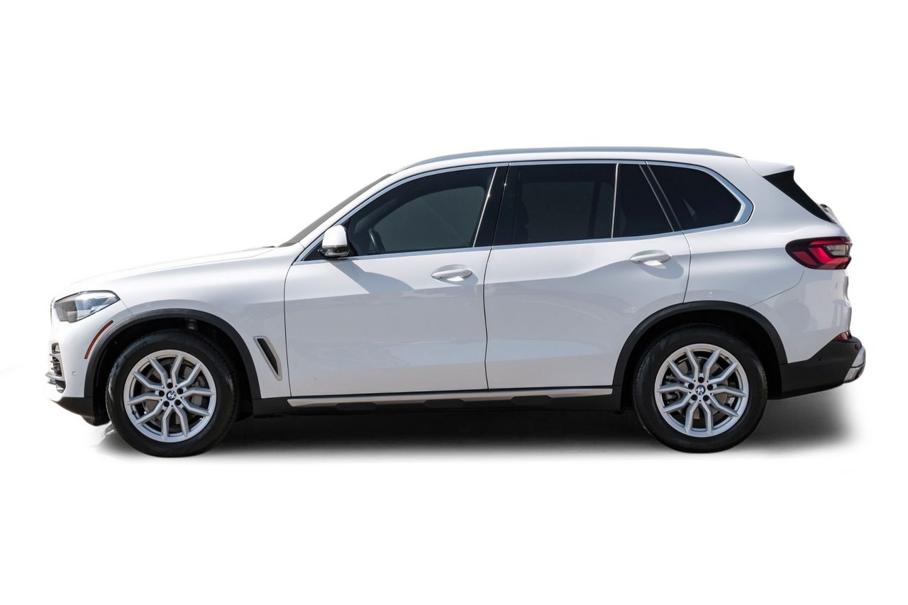 BMW X5 Vehicle Main Gallery Image 12