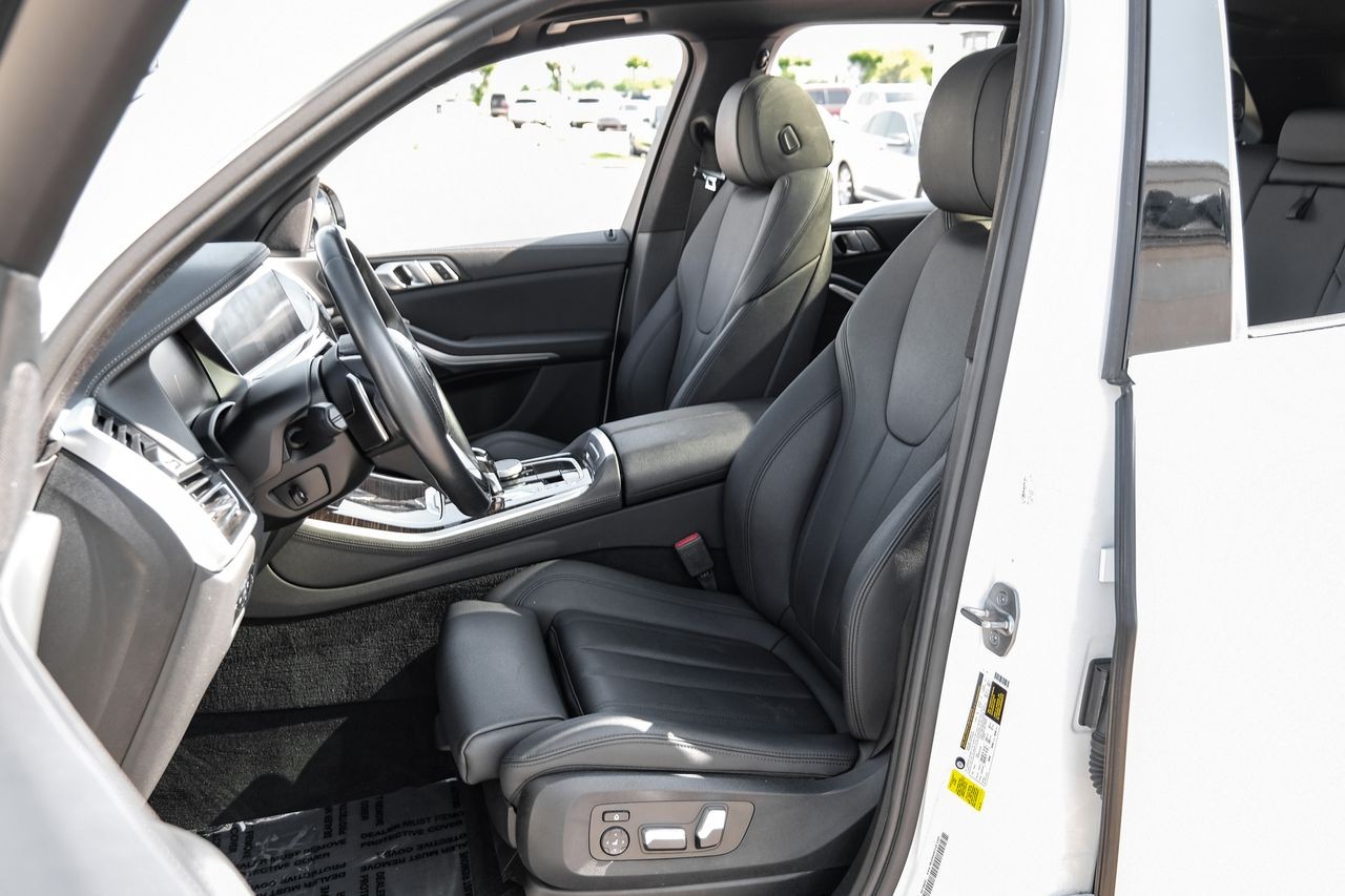 BMW X5 Vehicle Main Gallery Image 37