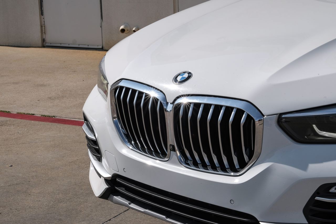 BMW X5 Vehicle Main Gallery Image 56