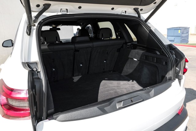 BMW X5 Vehicle Main Gallery Image 58