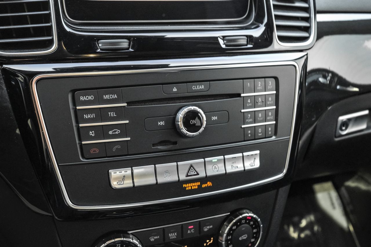 Mercedes-Benz GLS 450 Vehicle Main Gallery Image 28