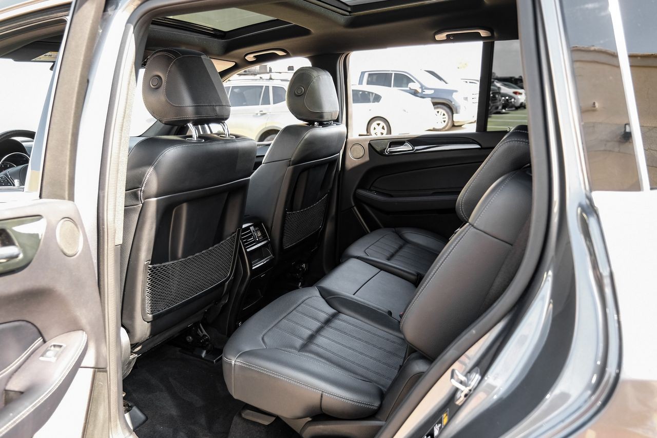 Mercedes-Benz GLS 450 Vehicle Main Gallery Image 38
