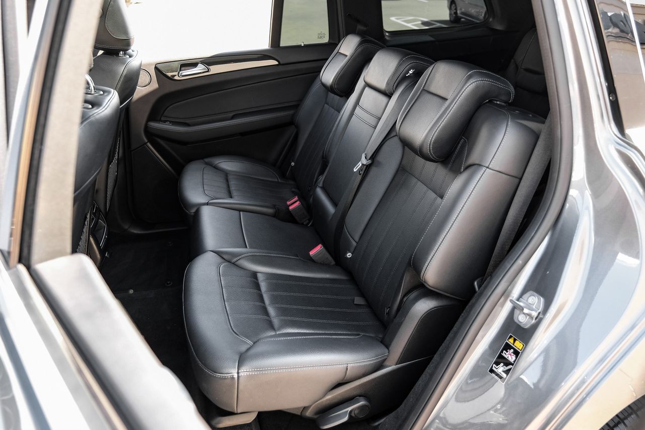 Mercedes-Benz GLS 450 Vehicle Main Gallery Image 39