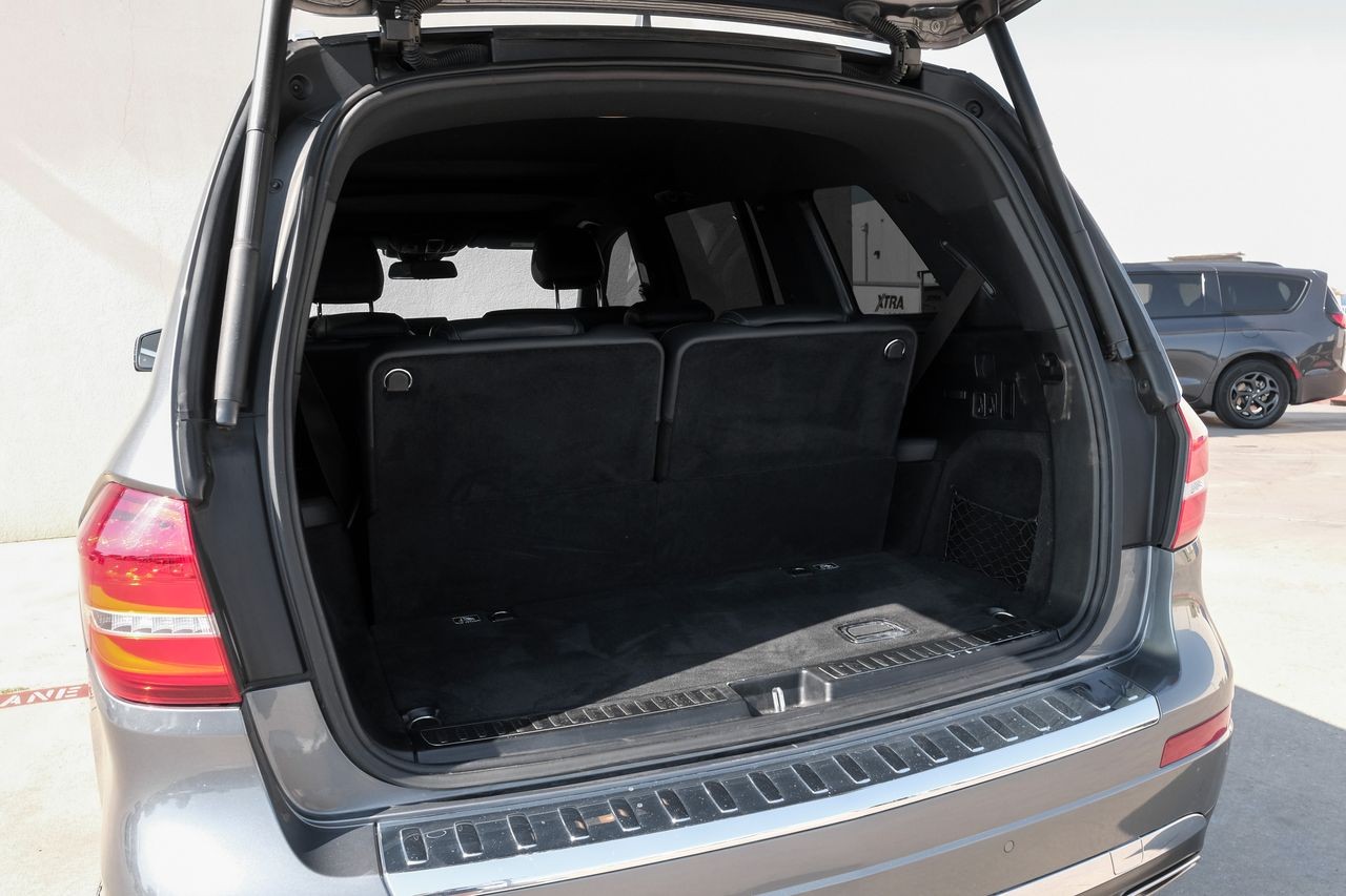 Mercedes-Benz GLS 450 Vehicle Main Gallery Image 54