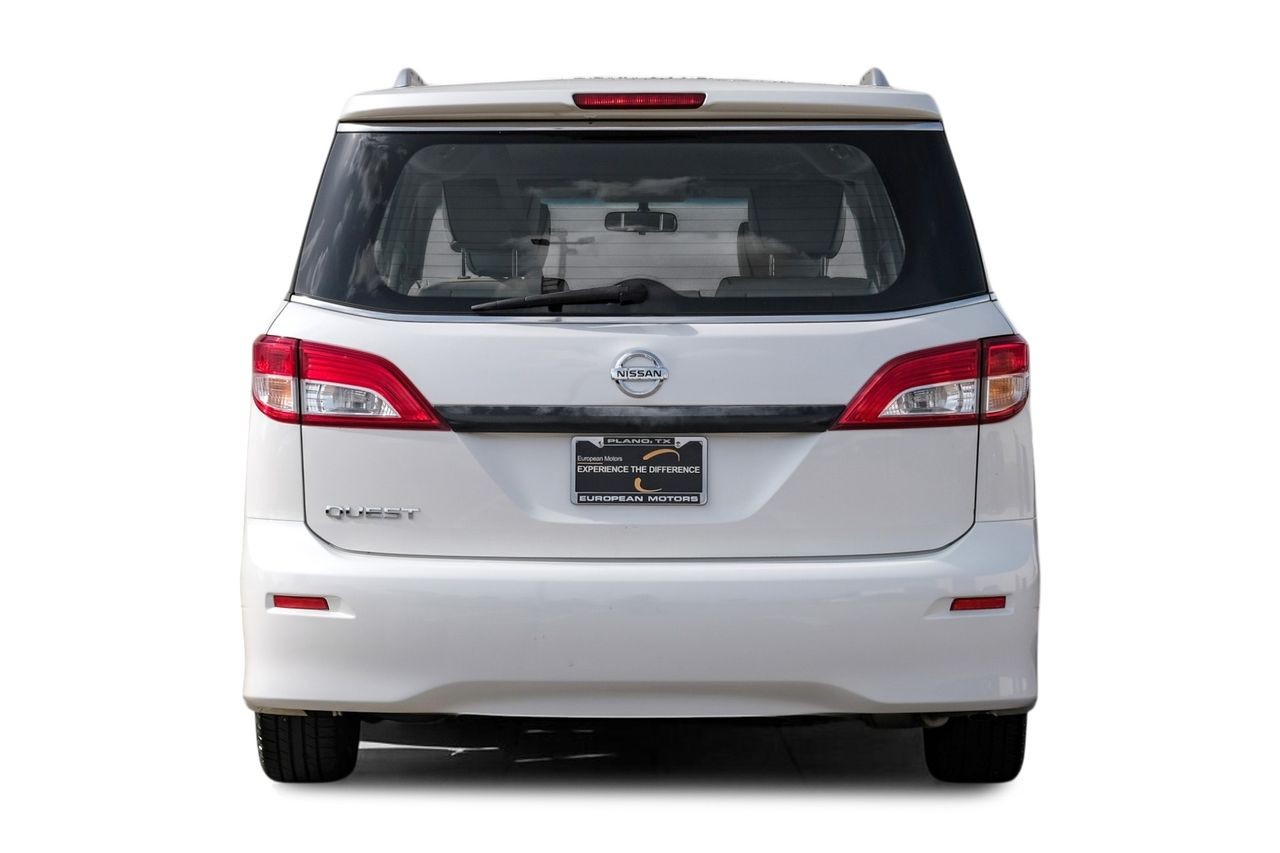Nissan Quest Vehicle Main Gallery Image 09