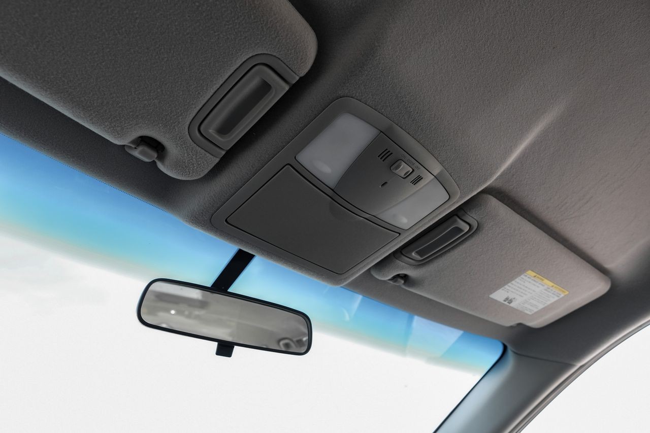 Nissan Quest Vehicle Main Gallery Image 19